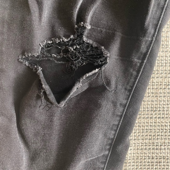 KanCan Women’s Mid Rise Super Skinny denim with frayed hem and zipper size 9/28 - Picture 4 of 9